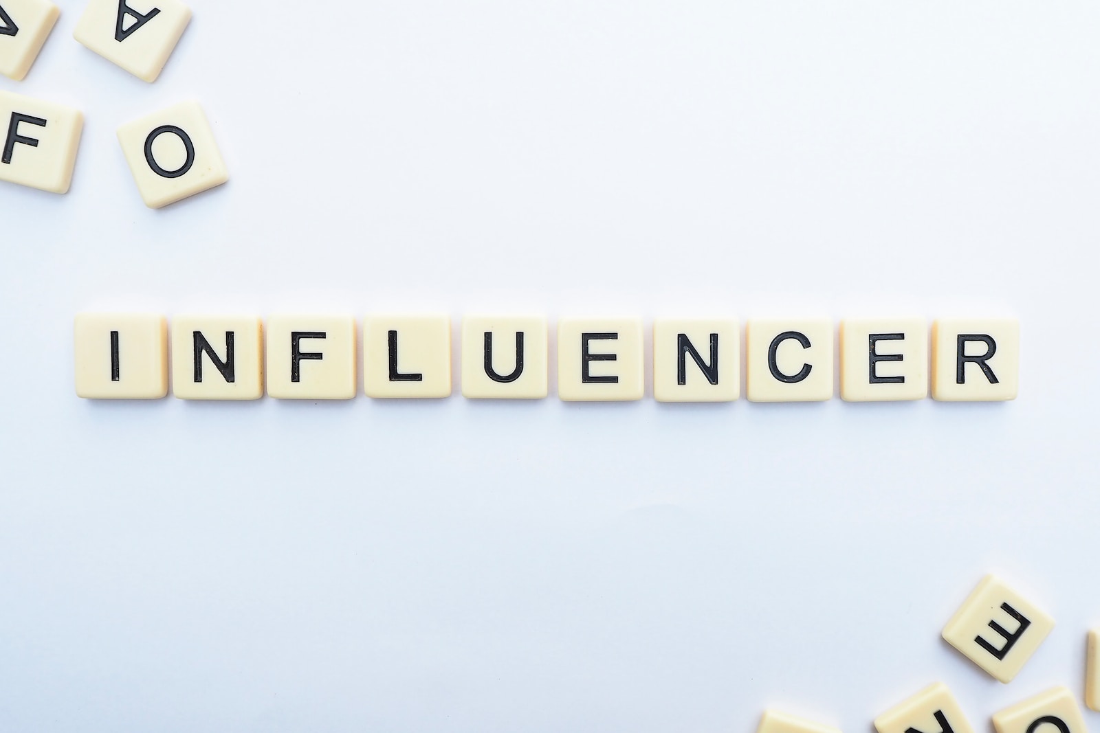 Bagaimana Menggunakan Influencer Marketing di Platform Media Sosial